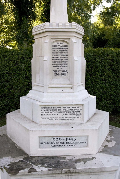 WarMemorial1.jpg